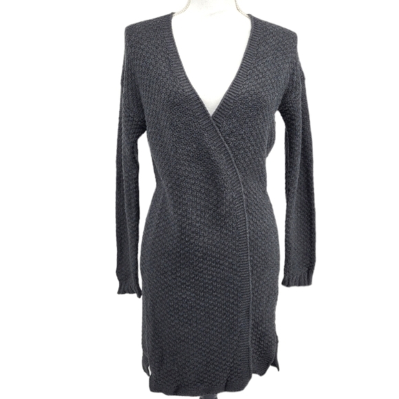 Leo & Nicole  Dark Grey/ Black Duster Knit Cardigan - Picture 4 of 13
